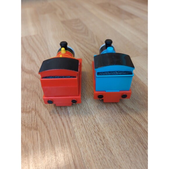 Thomas the Train Pull Back & Go Racers 2004 Thomas James Eyes Move - Picture 3 of 10